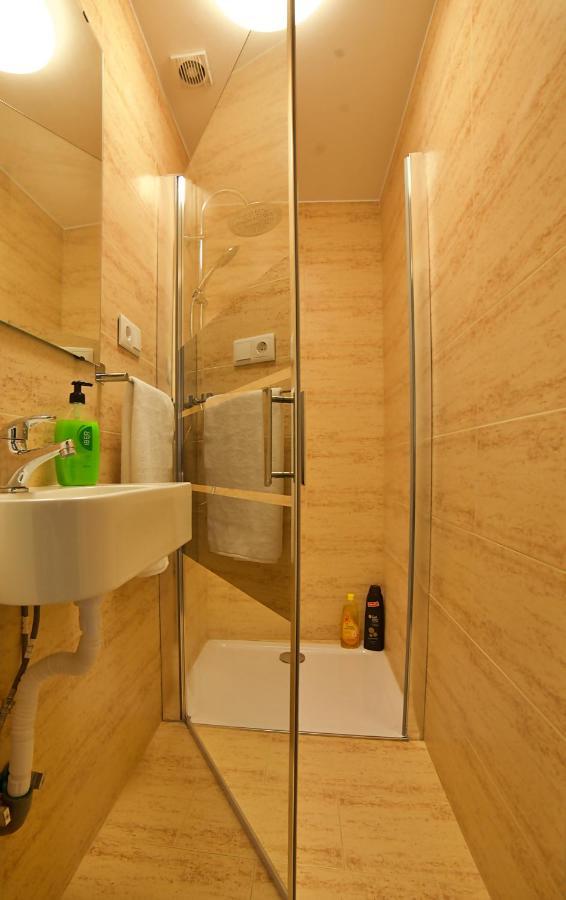 Apartamentos Barrio Humedo Catedral 2 León Eksteriør billede
