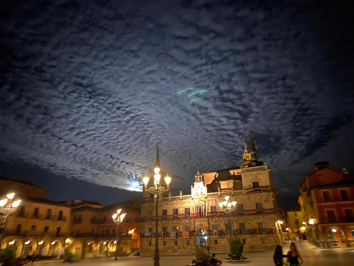 Apartamentos Barrio Humedo Catedral 2 León Eksteriør billede